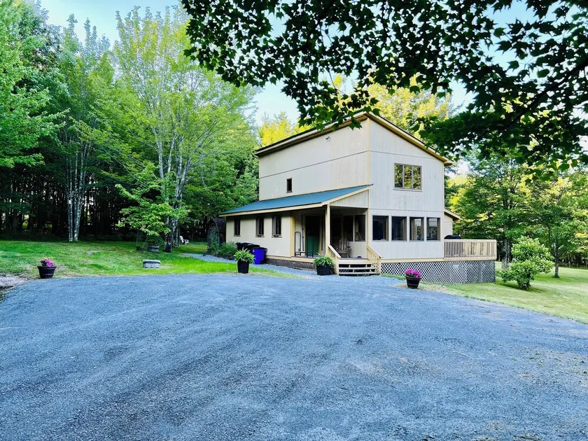 Avskilt Catskills Mountain Cabin Getaway - Image 1