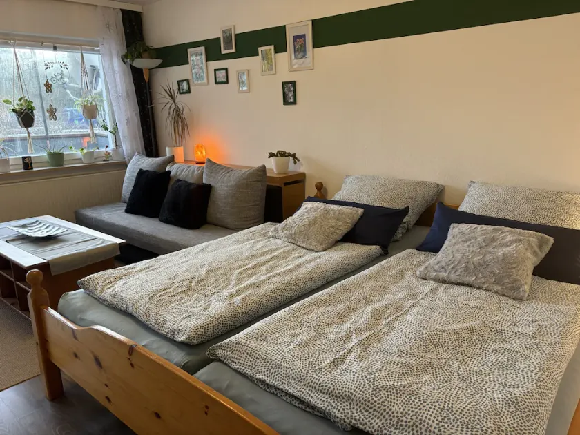 Hirschau la ciudad de la tierra blanca, 2Erw. Cama matrimonial y 2 niños camas individuales. - Image 1