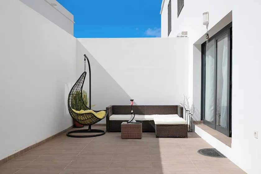 Vacation Home \"Gardenia\" with Mountain View, Private Terrace & Wi-Fi - Image 1