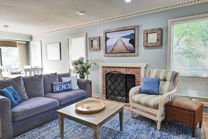 3 blocks to Bethany Beach and lots of Entertainment! Pool, Tennis, Wifi available, Trolley! - Image 1