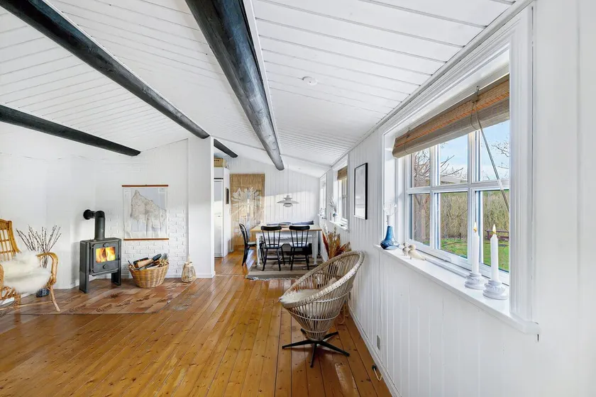 Cozy holiday home close to forest and beach - Image 1