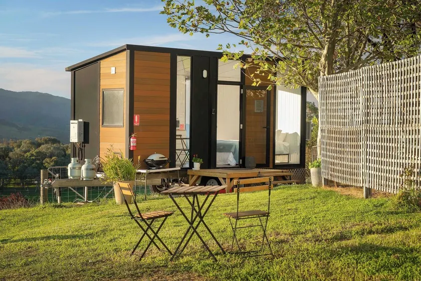 Nichol Road Hideaway 1 at Annies Retreat by Tiny Away - Image 1