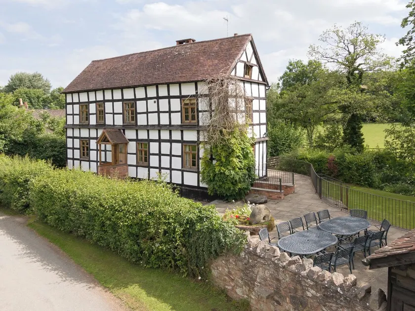 5 bedroom accommodation in Mathon, near Malvern - Image 1