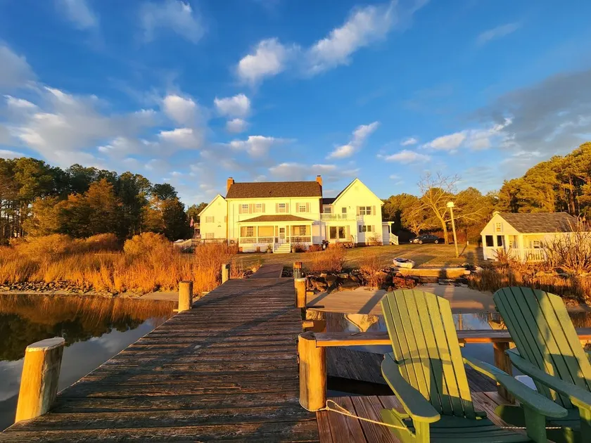 STOR Family Retreat on the Bay - Image 1