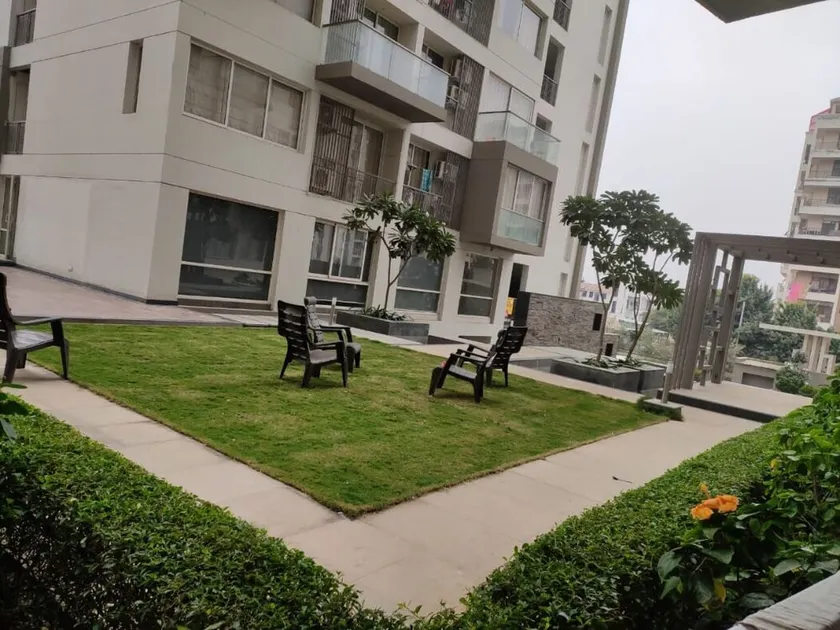 Luxury apartment near Jaipur airport - Image 1