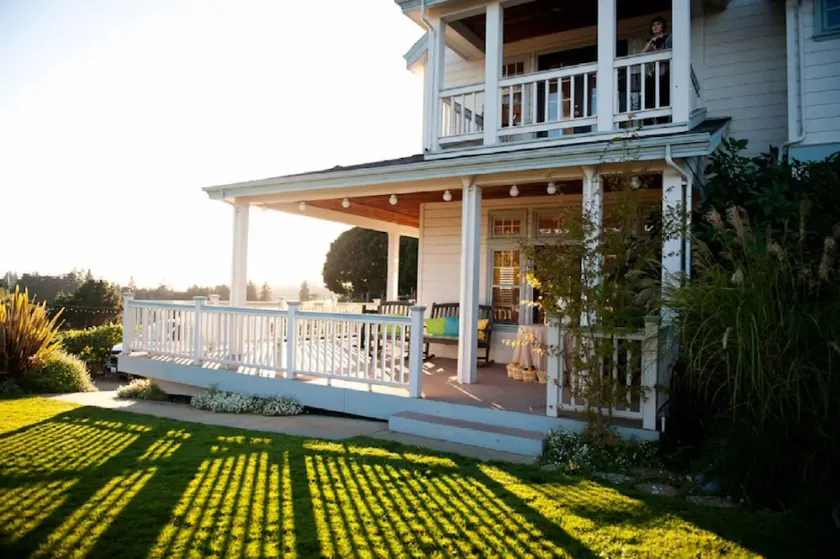 Private Room with Attached Sun Room and Covered Deck - Image 1