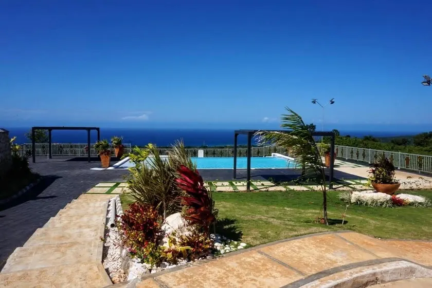 Modern/spacious 3/3.5 Villa ~ the views & Caribbean breeze will soothe your soul - Image 1