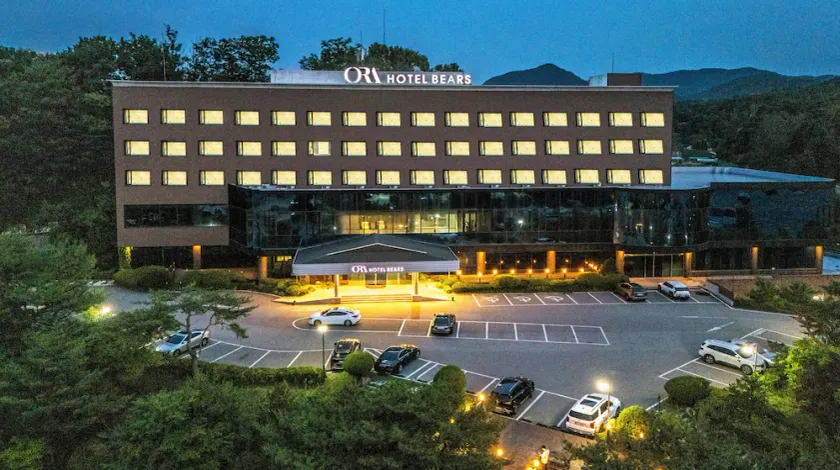 Chuncheon Bears Hotel - Image 1