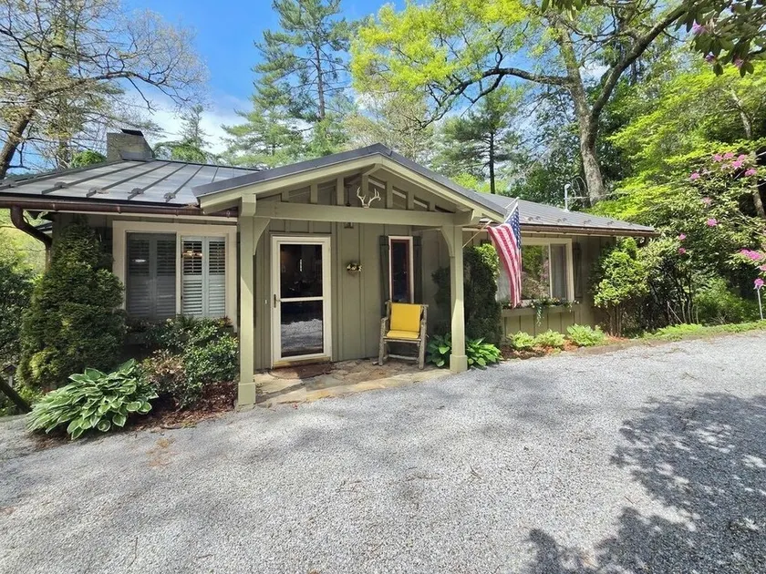 Acorn Cabin: Mountain Cottage with Private Deck | Peek at Lake Sequoyah - Image 1