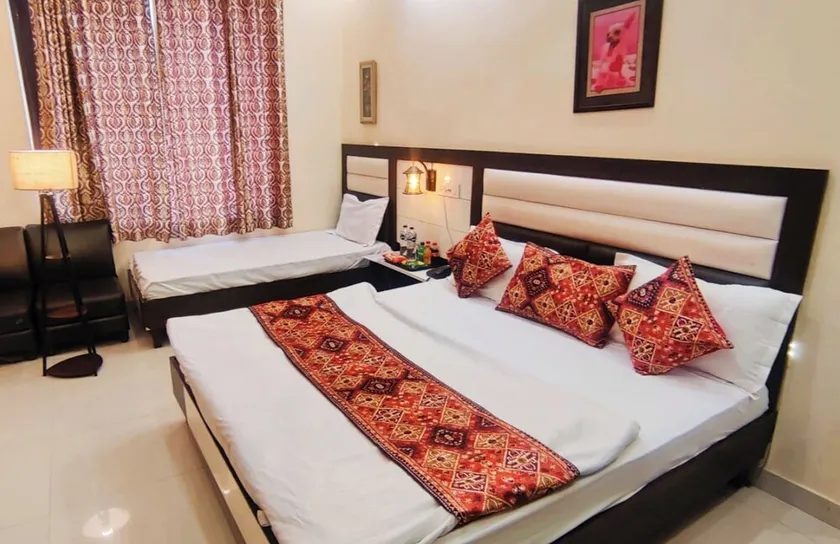 Premium Hotel Broadway Amritsar - Image 1