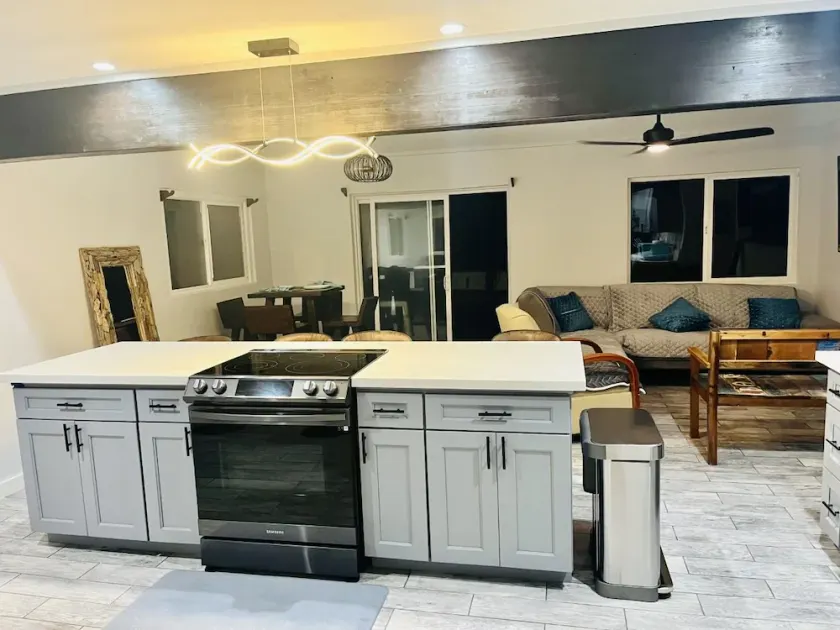 HAUULA OCEANFRONT ESCAPE!!! - Image 1