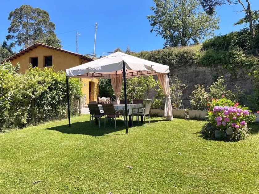 Ribadesella. Garden with Nice Mountain views. 5 Minutes to the Beach. For 6/7 - Image 1