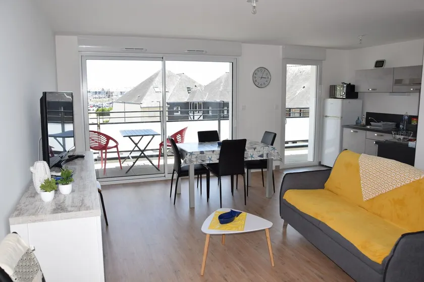 Superb T3 apartment in a quiet location overlooking the port of Crouesty - Image 1