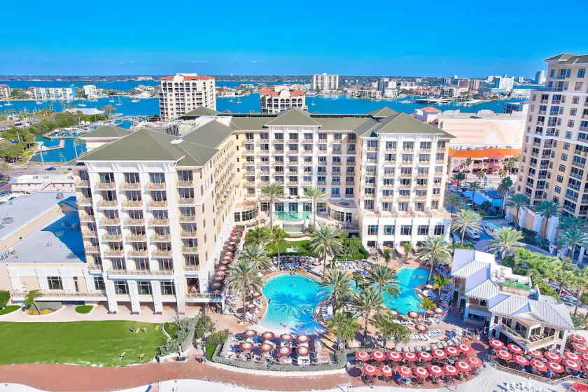 Suite Penthouse de 1 BR ubicada dentro del Sandpearl Resort & Spa - Image 1