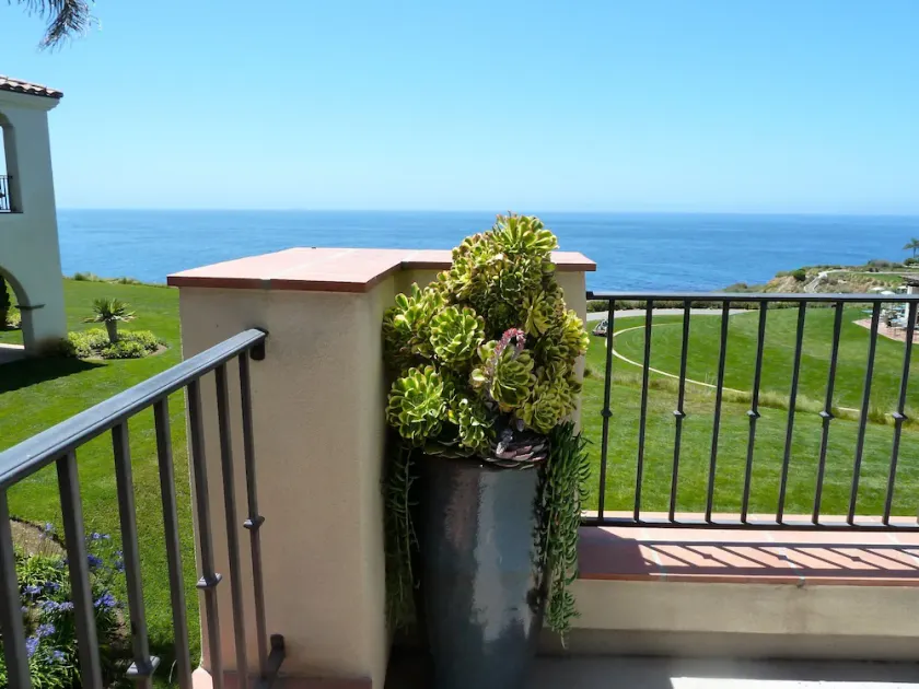 Terranea Oceanside Management 1 BR Casita w / Wohnzimmer / Küche / Enlarged Patio - Image 1