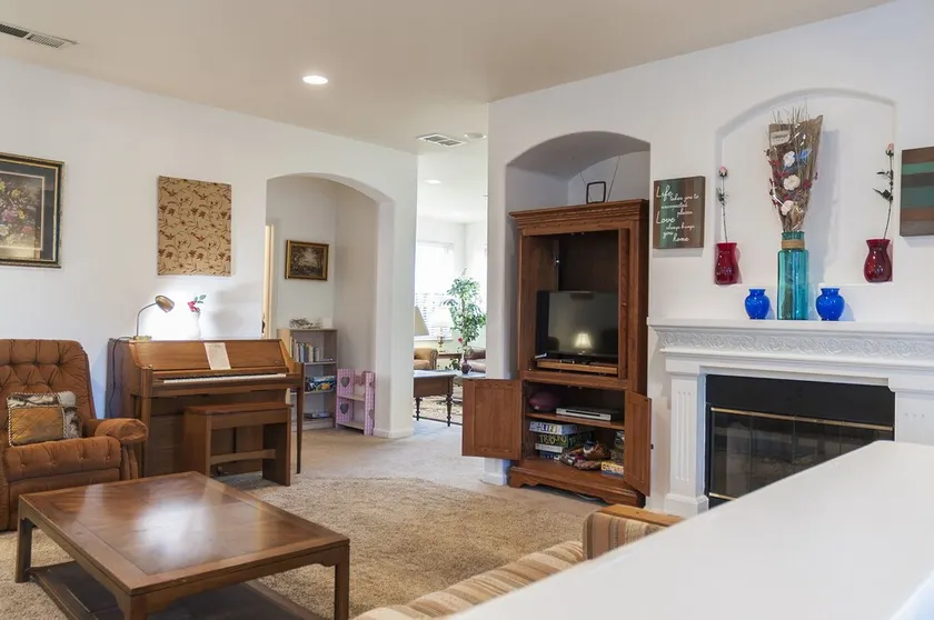 Spacious 6b/3b safe&quiet, +15 beds, jacuzzi, fireplace, exotic fruits - Image 1