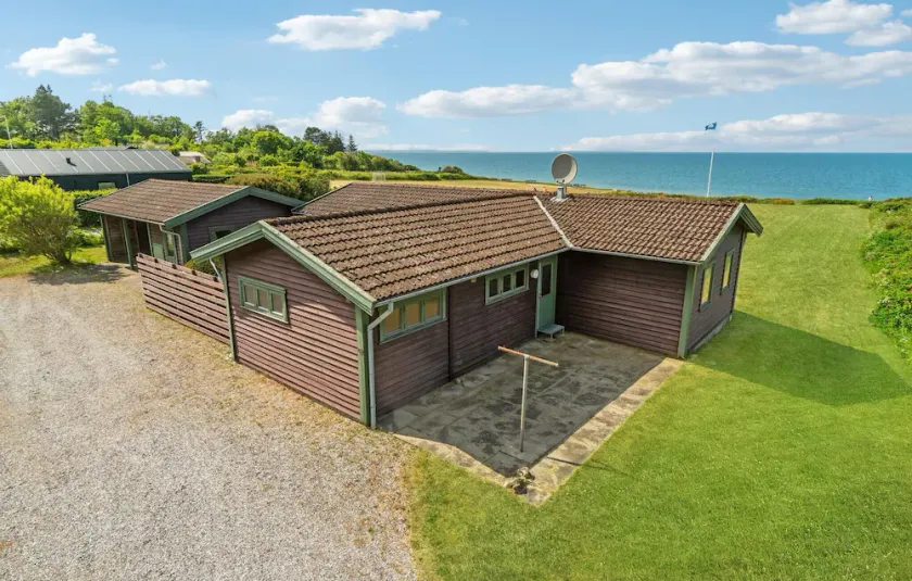 Stunning Home In Allingåbro With Wifi - Image 1