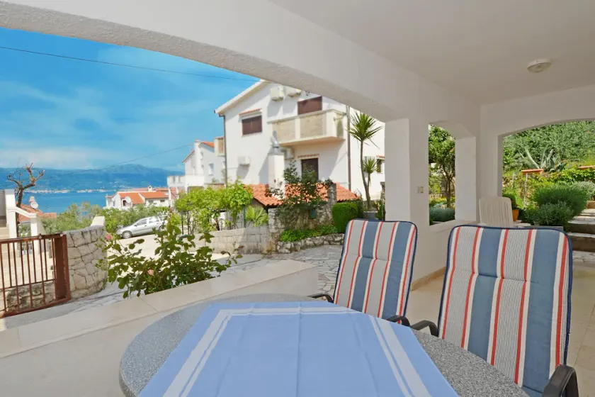 LOZA 1,  2-BDR Sea-View apt in Slatine - Image 1