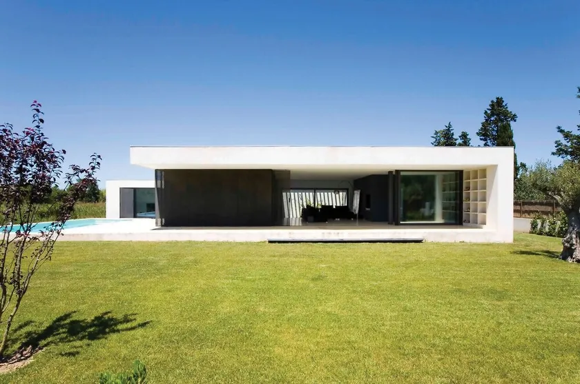 Moderne hus, indretning, privat pool, wifi, sengetøj inkluderet - Image 1