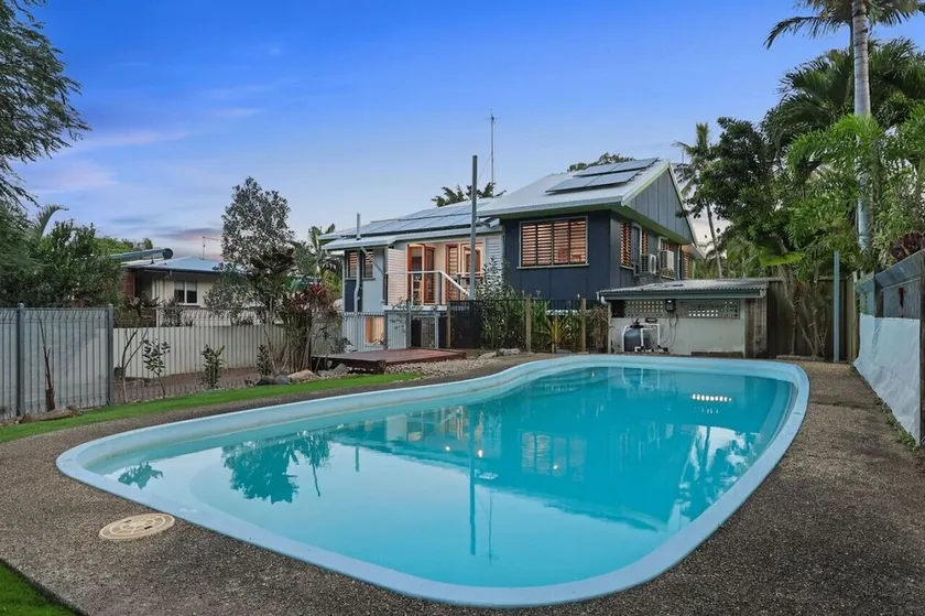 Charming Traditional Queenslander - Close To City - Image 1