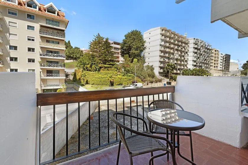 Maison de vacances 'Estoril Art and Surf' avec balcon, Wi-Fi et climatisation - Image 1