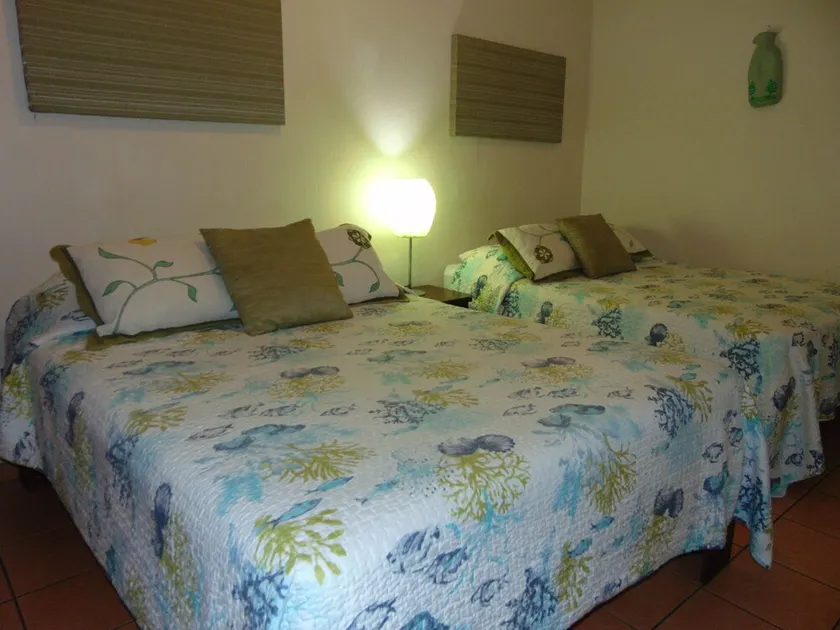 Casa Lima B&B Deluxe Room #10 (With Free Breakfast) - Image 1