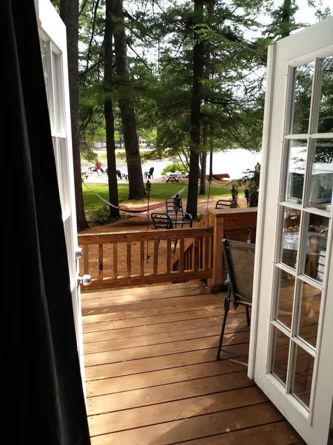 ⁷Tranquil Sandy beach, launch, dock, lawn games and firepit. - Image 1