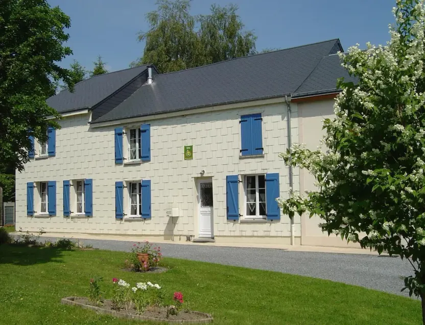 Grande gîte con terrazza, barbecue e giardino - Image 1