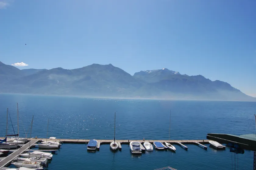 VILLA NAVALIA PENTHOUSE Spazioso attico terrazza frontale e 5 balconi vista lago - Image 1