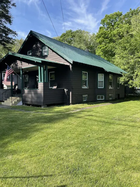 Walking distance to all Old Forge has to offer! - Image 1