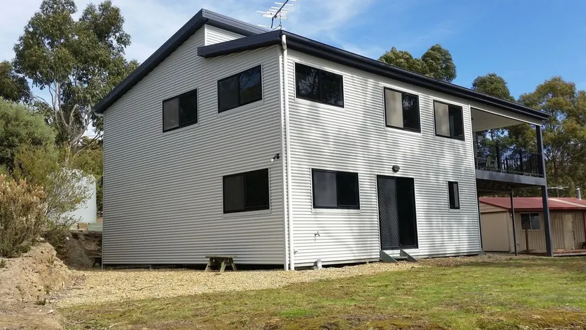 Bayside Retreat - Lunawanna, Bruny Island - Image 1