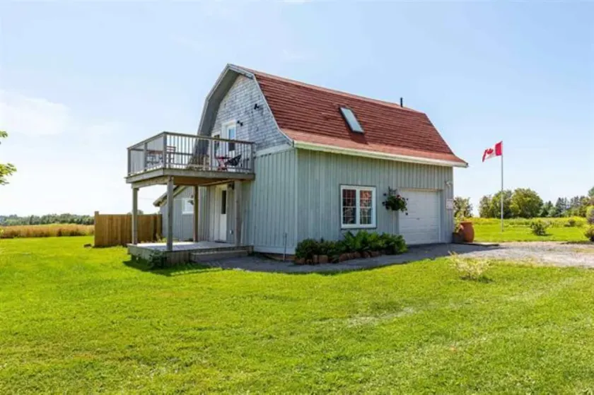 Homestead 1810 - newly renovated barn loft apartment minutes from Charlottetown - Image 1