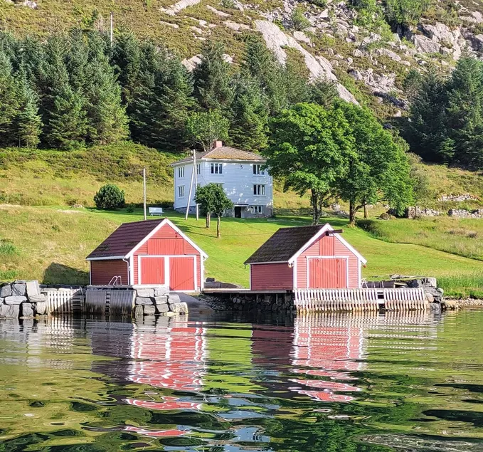 Idyllisches Ferienhaus in schöner Berle. Angeln, Bootfahren, Schwimmen, Wandern - Image 1