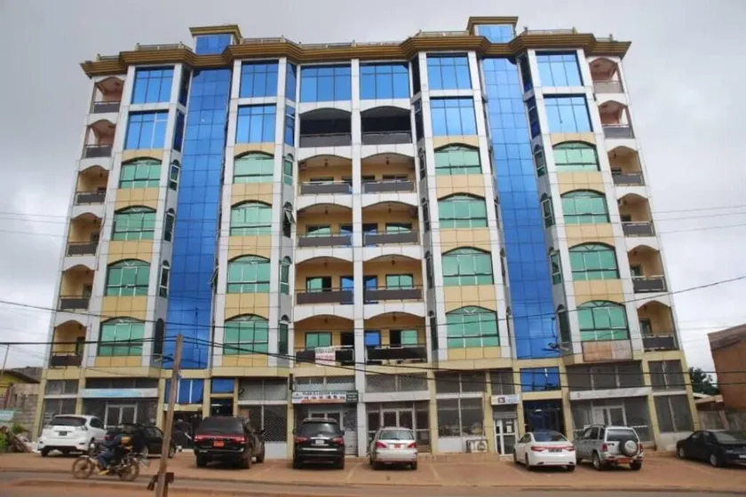 CHRIS COMPLEX - Luxury Safe Apartment - Image 1