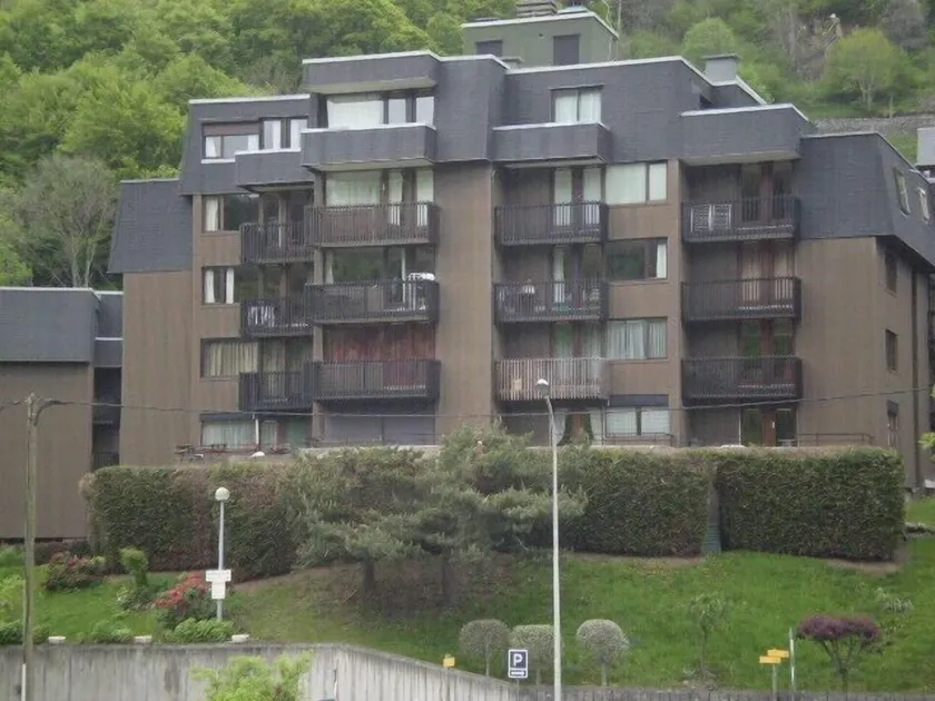 Bopæl A. LE CAPUCIN, N ° 68 Lejlighed 4 personer overfor LUGE TENNIS DOMSTOLER - Image 1