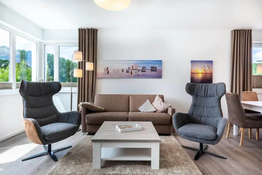 Exklusives Familienapartment mit Toller, Sonniger Dachterrasse und Zwei Bädern - Image 1