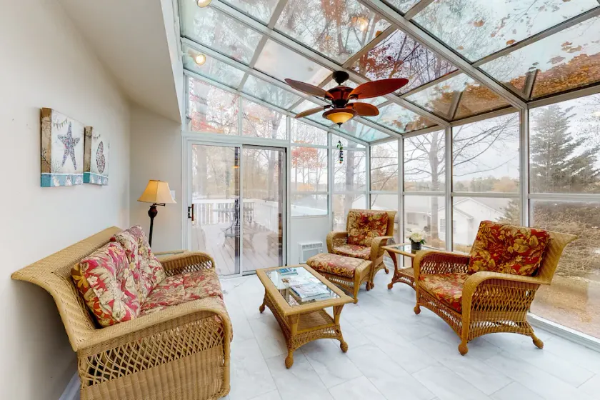 Lake Escape - Lakefront home with private dock, hot tub, game room - Image 1