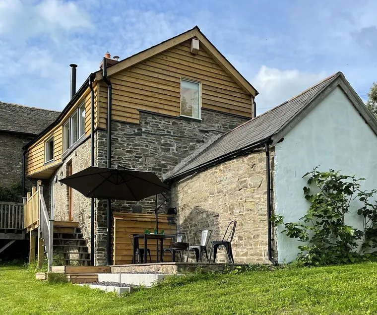 Luxury cosy countryside retreat, great for walkers. Sleeps up to 4. - Image 1