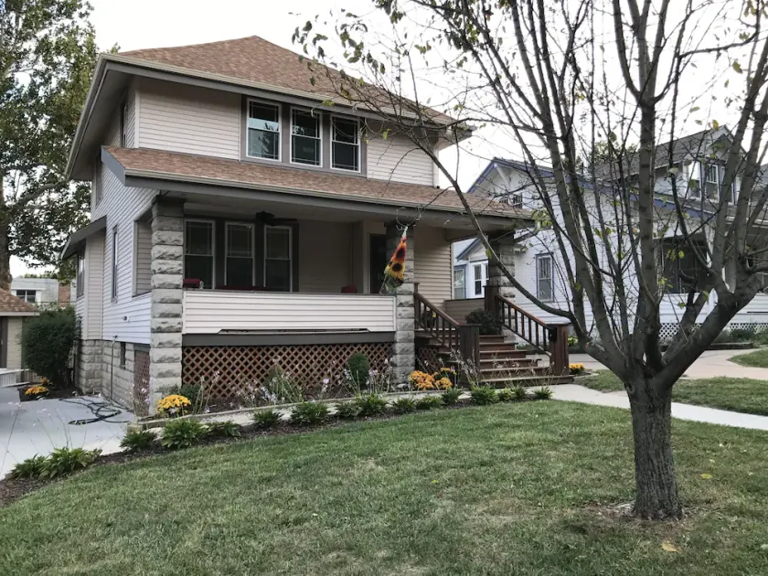 Large Home In Dundee For Families, Pets Welcome - Image 1