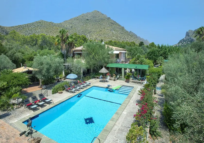 Owl Booking Villa Far - 15 Min Walk to the Beach - Image 1