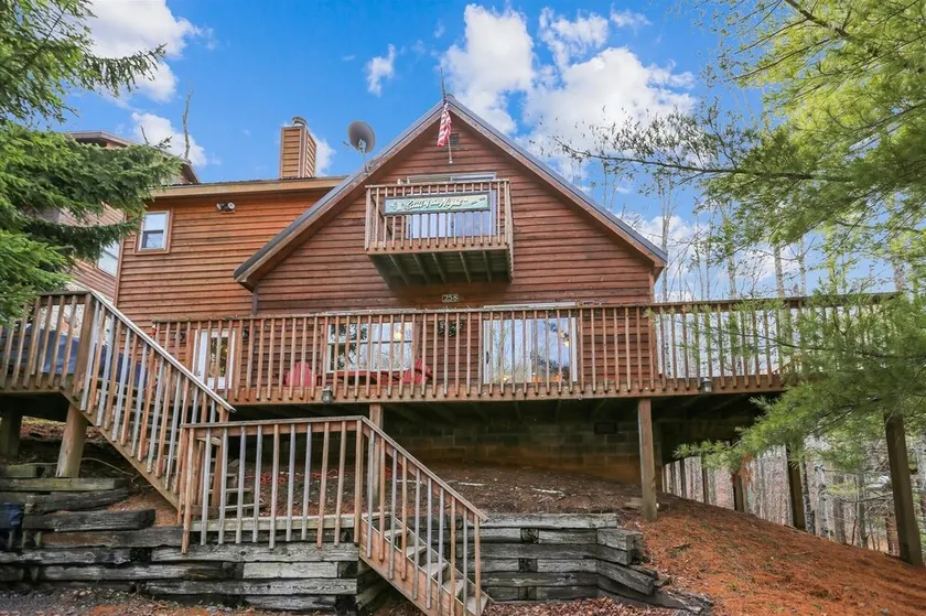 Recently rejuvenated Timberline ski area home. Welcome to Still of the Night! - Image 1