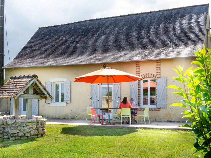 Cozy Gîte with Private Bathrooms, Terrace, and Garden near Le Mans - Sleeps 8 - Image 1