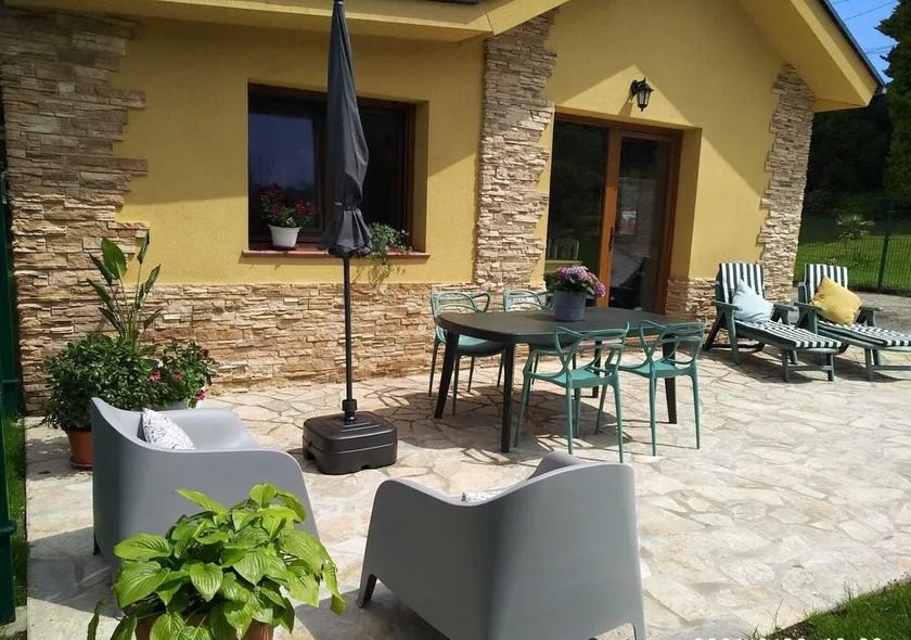 Casa con Jardín Individual y a 400 Metros de las Playas y Paseo Marítimo - Image 1
