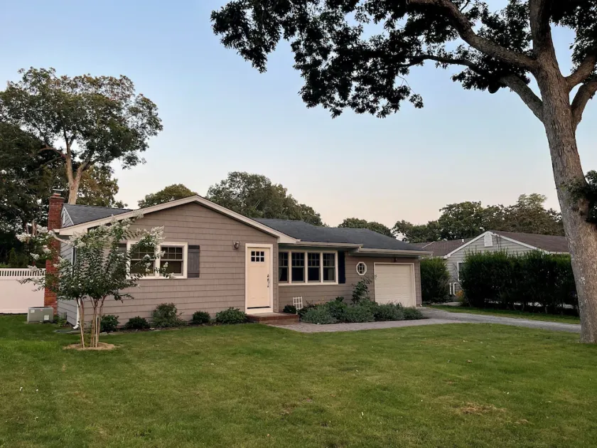 Cozy House less than two miles from Ocean Beaches - Image 1