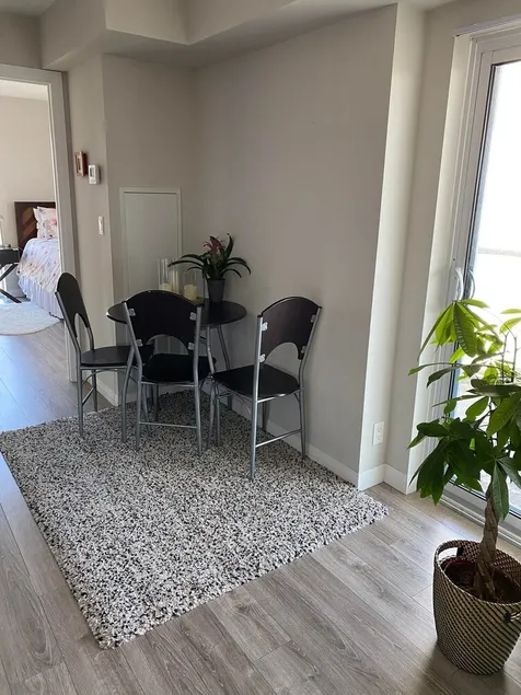 SPACIOUS CONDO WITH VIEW OF CITY. POOL.GYM.HOT TUB.SLEEPS 4 - Image 1