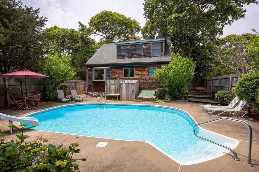 Schönes Haus mit Pool in toller Lage - Image 1