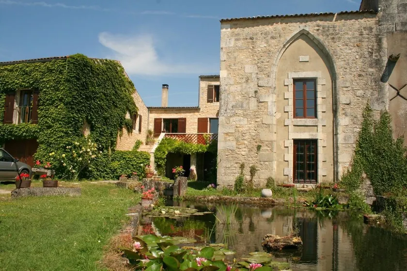🏡Gîte insolite - water mill with swimming pool and large green park🌴🏊‍ - Image 1