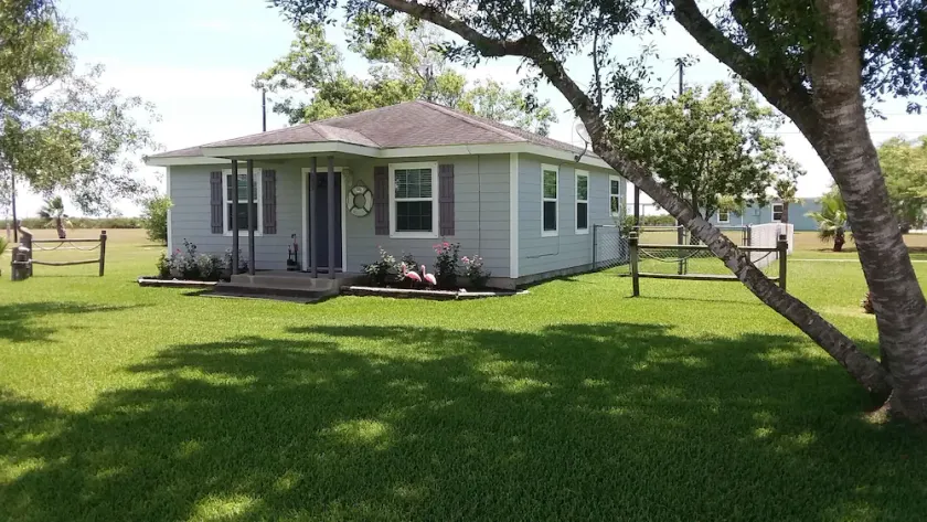 Mema's Beach Cottage - Image 1