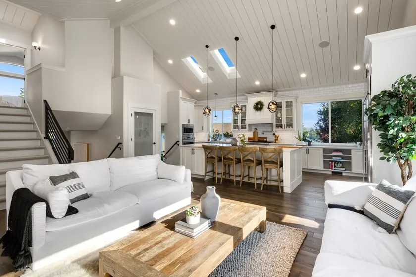 Luxury Martha Lake View Home w/Hot Tub - Image 1