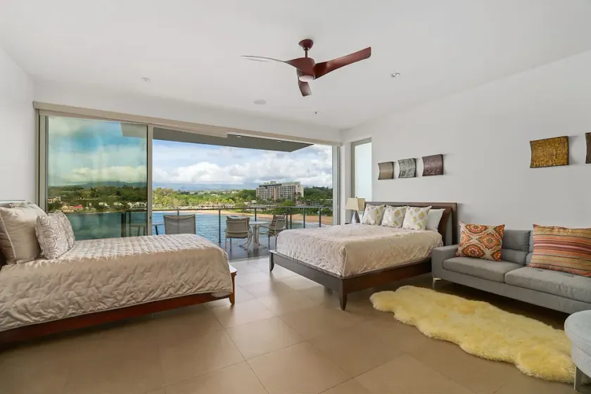 Relaxing Modern Oceanfront Suite–Sleeps 4 adults. - Image 1